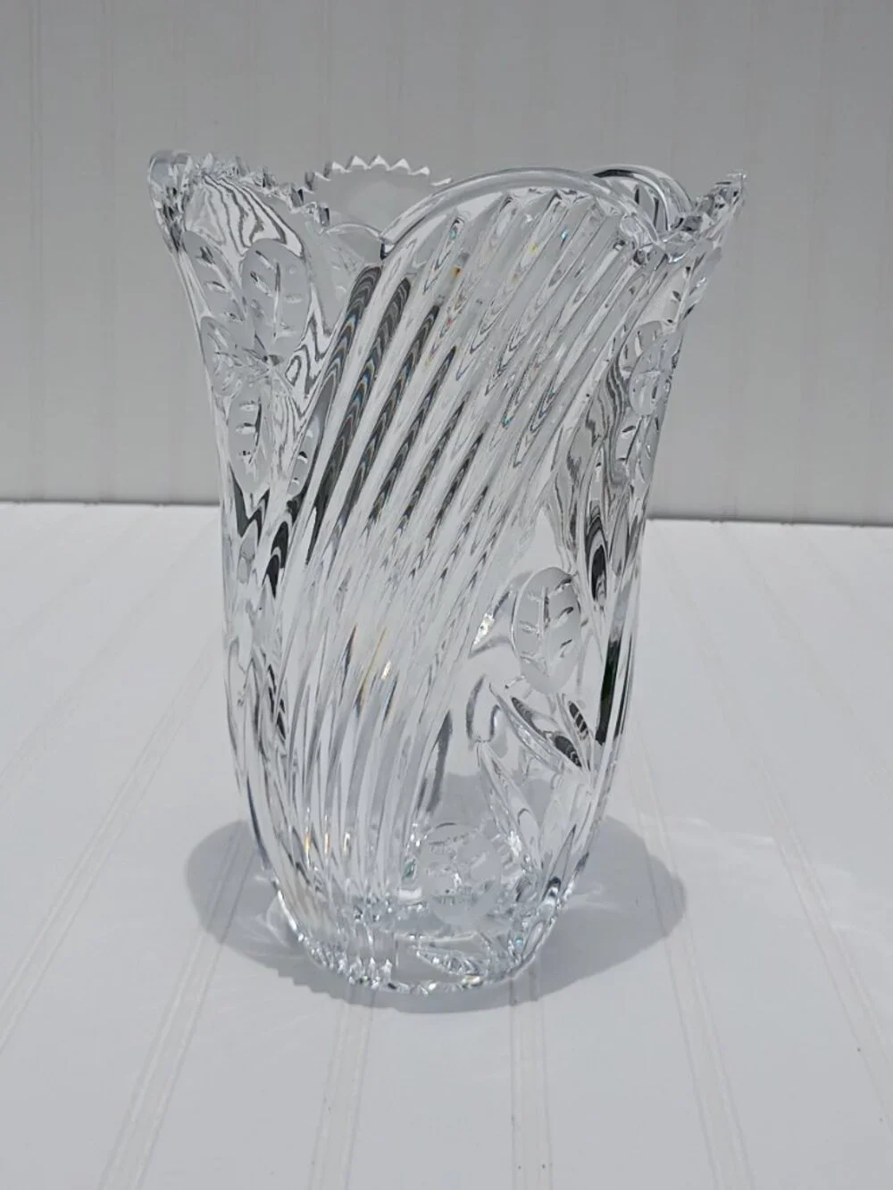 Vintage Heavy Crystal Vase Frosted Leaf Floral Pattern 10